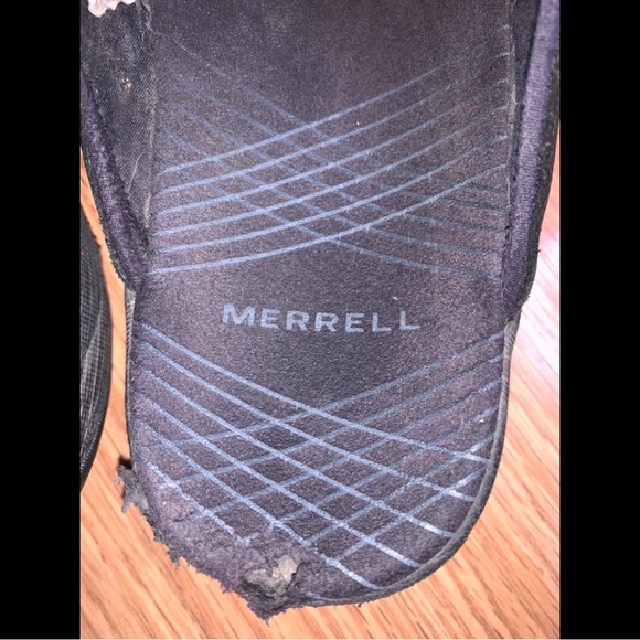 Black Crisscross Sandals - Picture 5 of 10